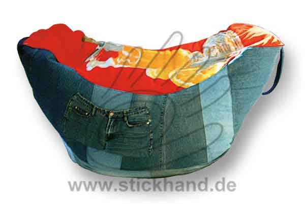 Modell Sitzsack „Oli der Relaxte“  Anleitung und Schnittschema Schwierigkeitsgrad 3 Art.-Nr. 0304021  Ein Sitzsack ist Kult - und dieser auch super bequem! Dieser extragroße, stylische Sitzsack ist mit einem extra Inlett und Reißverschluss gearbeitet. Uns